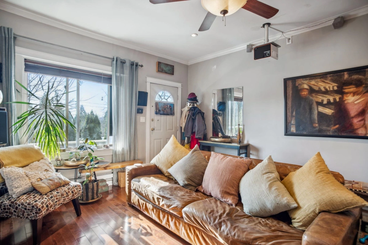 Family Room Photo of 3617 Adanac Street, Vancouver, BC