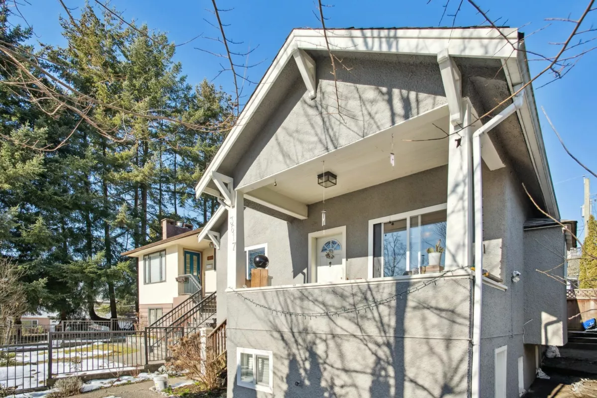 Hallway Photo of 3617 Adanac Street, Vancouver, BC