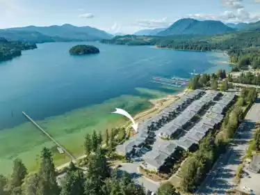 5917 Beachgate Lane, Sechelt, BC, Sechelt — Townhouse for sale
