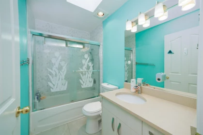 Laundry Room Photo of 1931 Westview Drive, North Vancouver, BC