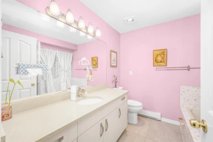 Powder Room Photo of 1931 Westview Drive, North Vancouver, BC