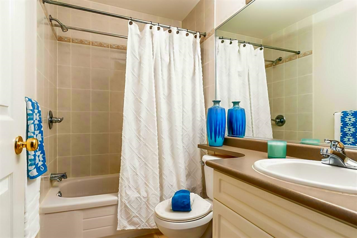 Kitchen Island Photo of 5057 Dominion Street, Burnaby, BC