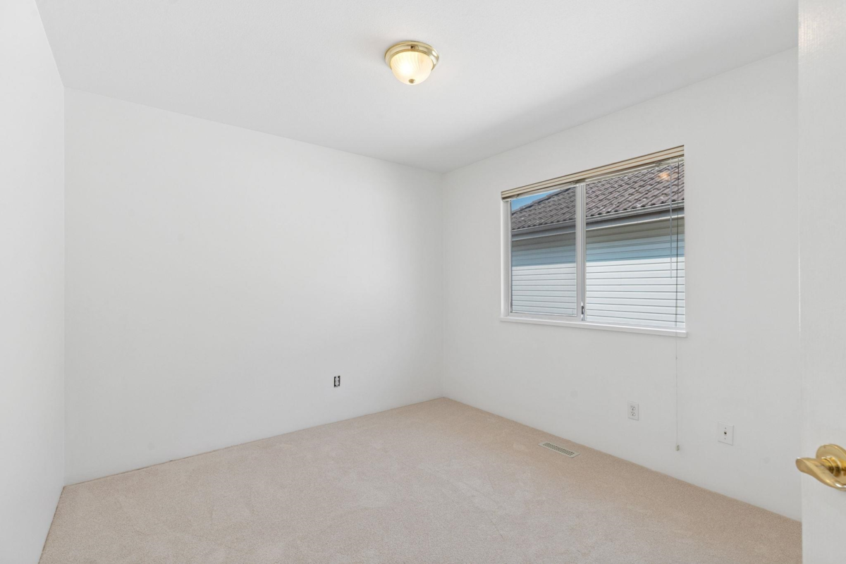 Garage Interior Photo of 1239 Thames Close, Port Coquitlam, BC