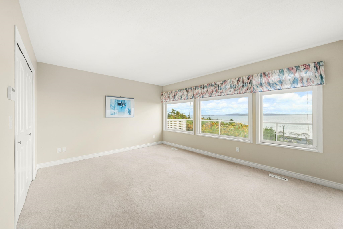 Bedroom 4 Photo of 14786 Upper Roper Avenue, White Rock, BC
