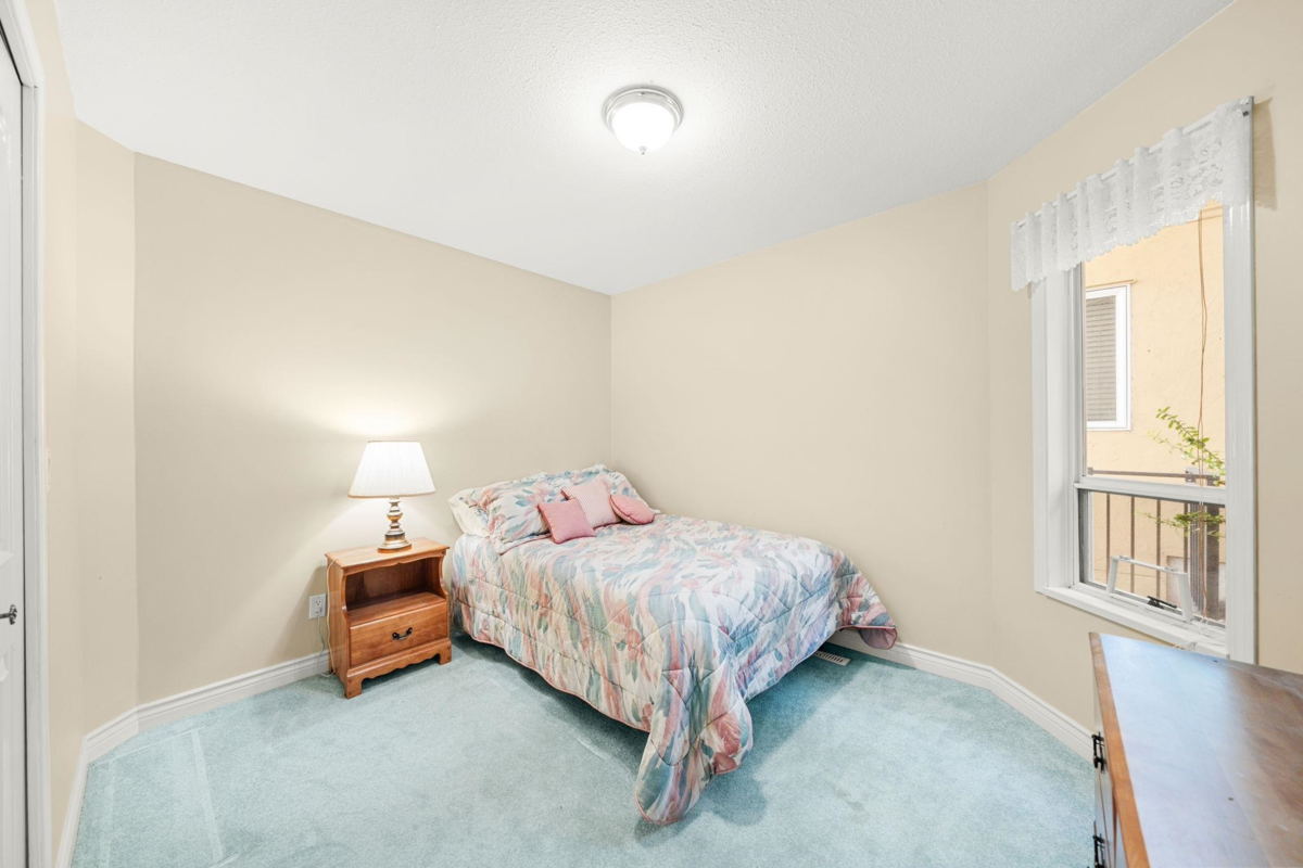 Entry Foyer Photo of 14786 Upper Roper Avenue, White Rock, BC