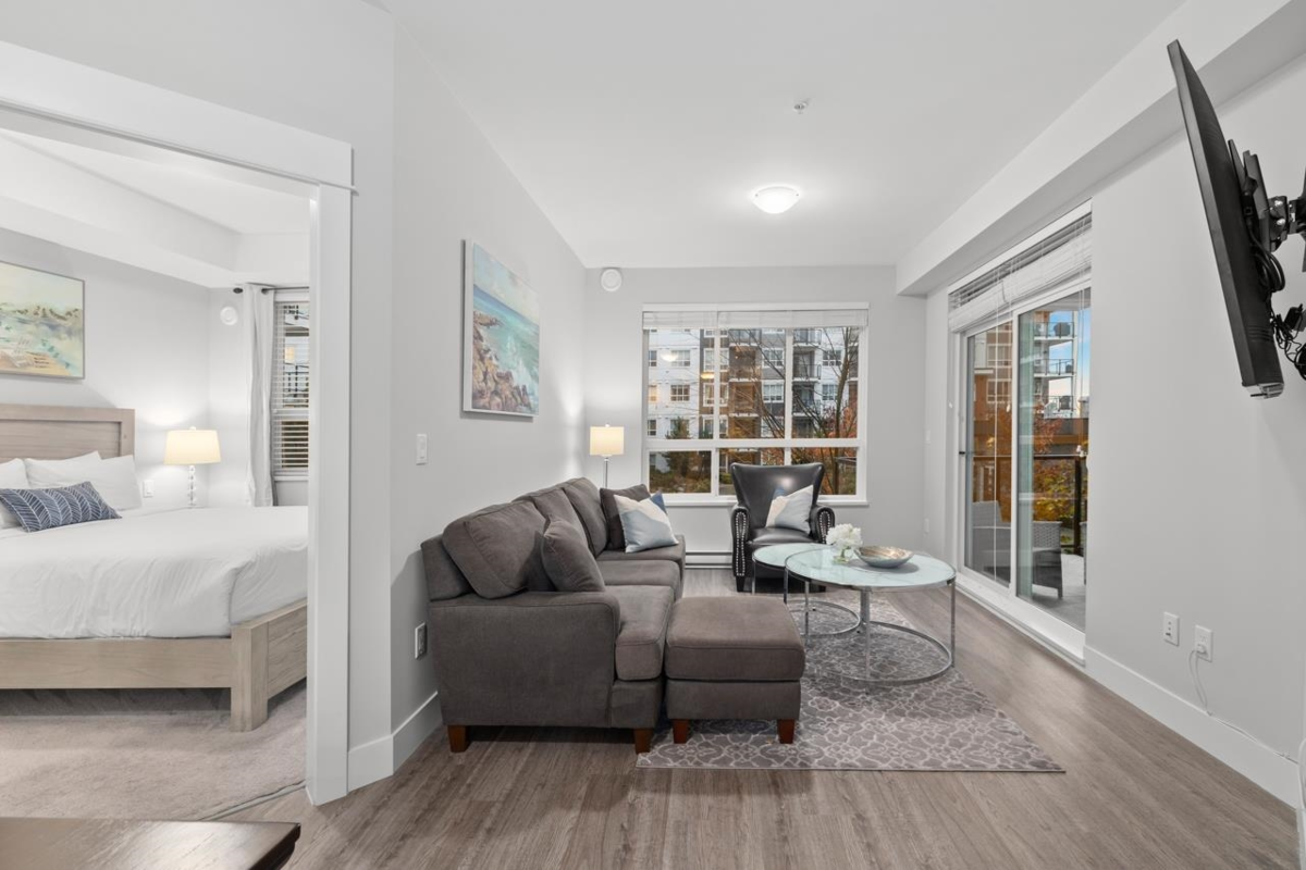 Living Room Photo of 4317 2180 Kelly Avenue, Port Coquitlam, BC