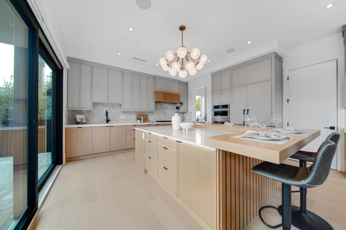 Walk-In Closet Photo of 9500 Finn Road, Richmond, BC