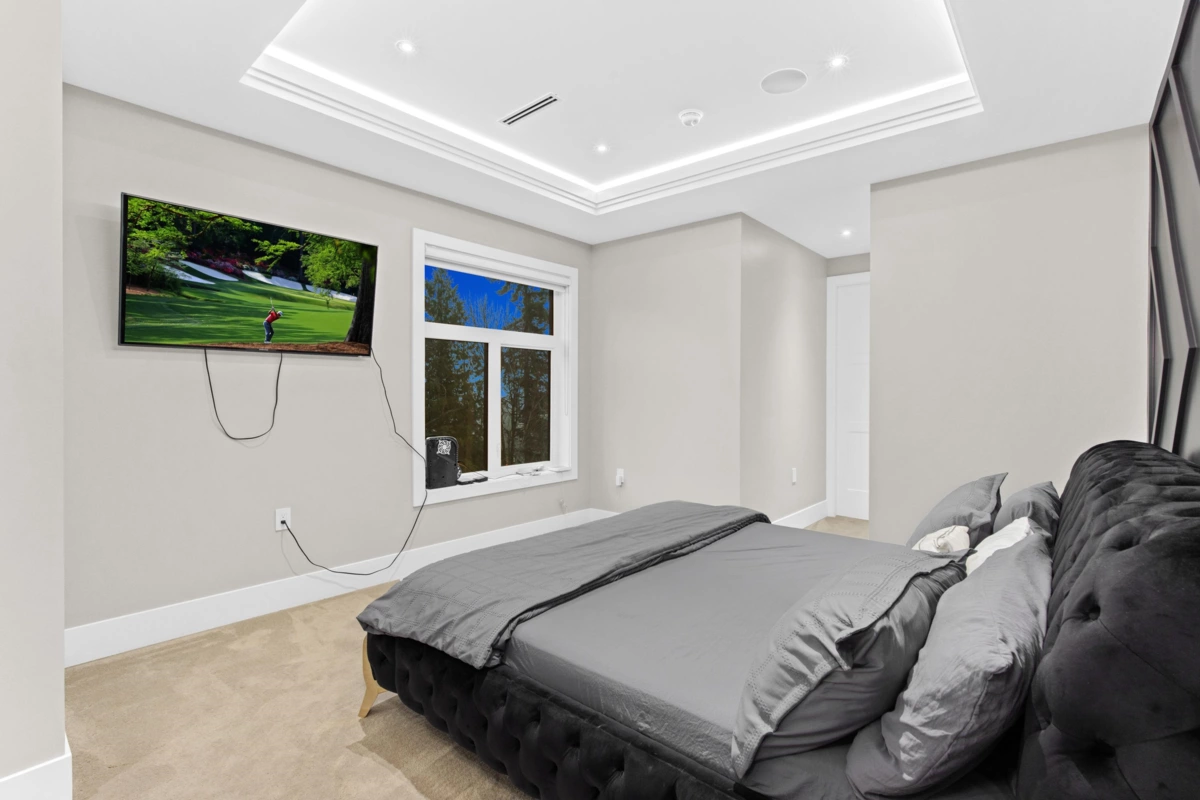 Outdoor Deck Photo of 17568 102 Avenue, Surrey, BC