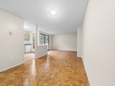 203 9133 Capella Drive, Burnaby, BC, Burnaby — Apartment/Condo for sale