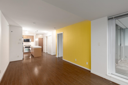 Kitchen Photo of 408 2770 Sophia Street, Vancouver, BC