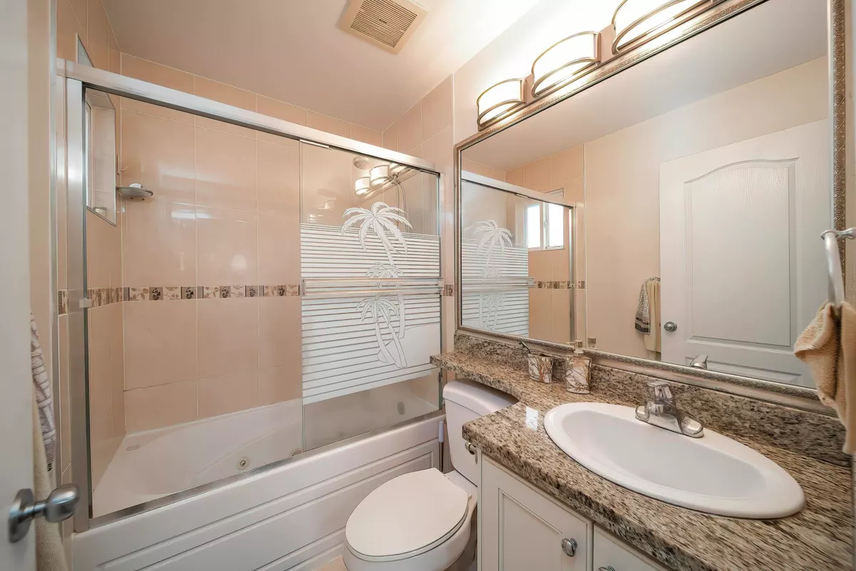 Garden / Landscaping Photo of 7150 Canada Way, Burnaby, BC