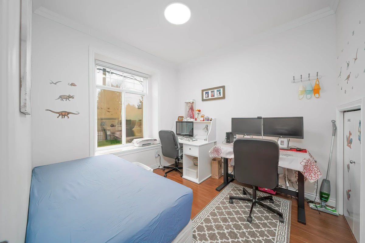 Kitchen Island Photo of 7150 Canada Way, Burnaby, BC