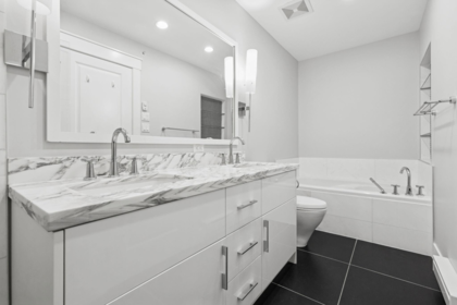 Kitchen Island Photo of 5961 Oak Street, Vancouver, BC