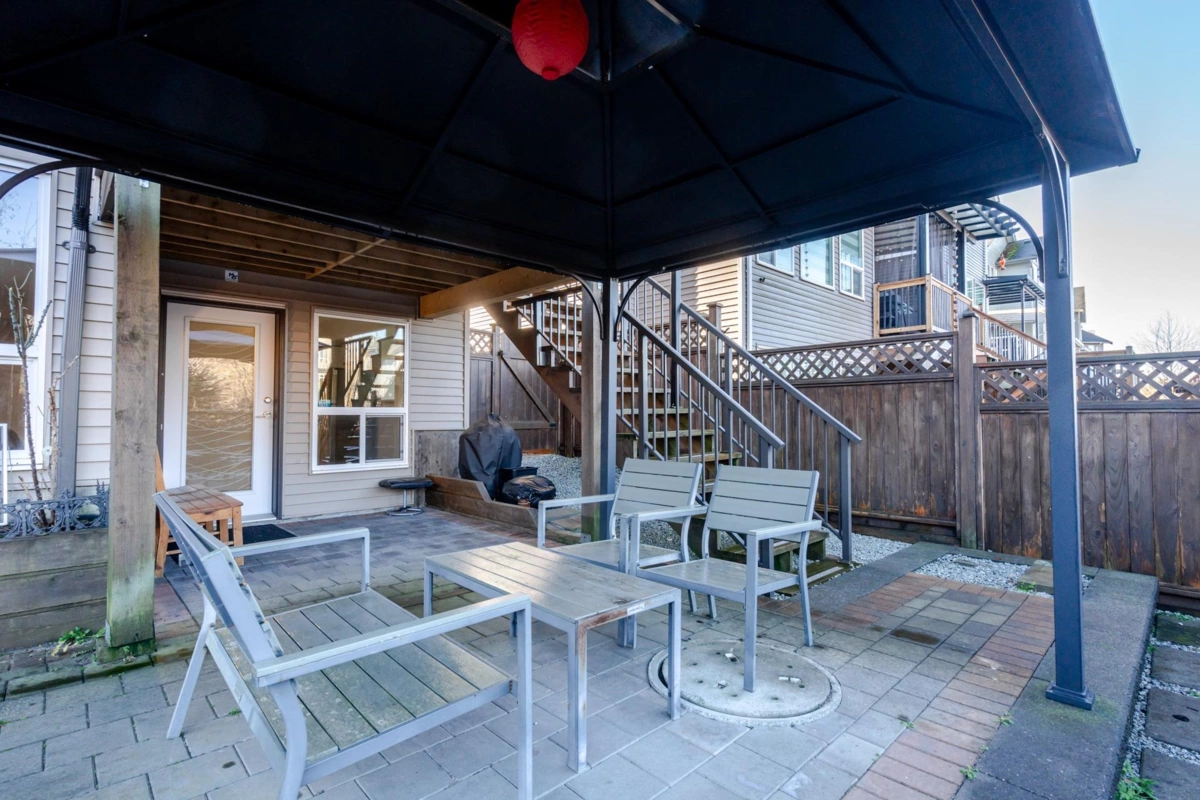 Outdoor Kitchen Photo of 23855 103a, Maple Ridge, BC