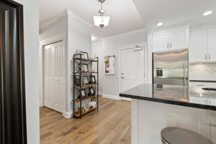 Breakfast Nook Photo of 106 15310 17a Avenue, Surrey, BC