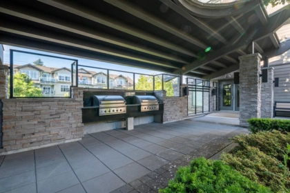 Hallway Photo of 106 15310 17a Avenue, Surrey, BC