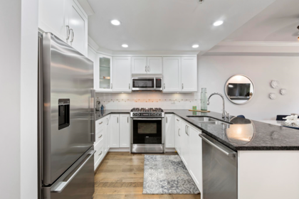 Pantry Photo of 106 15310 17a Avenue, Surrey, BC