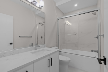 Laundry Room Photo of 32711 Antelope Avenue, Mission, BC