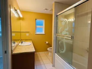 Guest Bathroom Photo of 3076 E 27th Avenue, Vancouver, BC