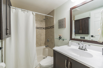 Kitchen Photo of 7063 129a Street, Surrey, BC