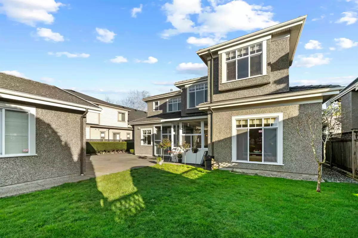 Fitness Center Photo Near 9131 Desmond Road, Richmond, BC