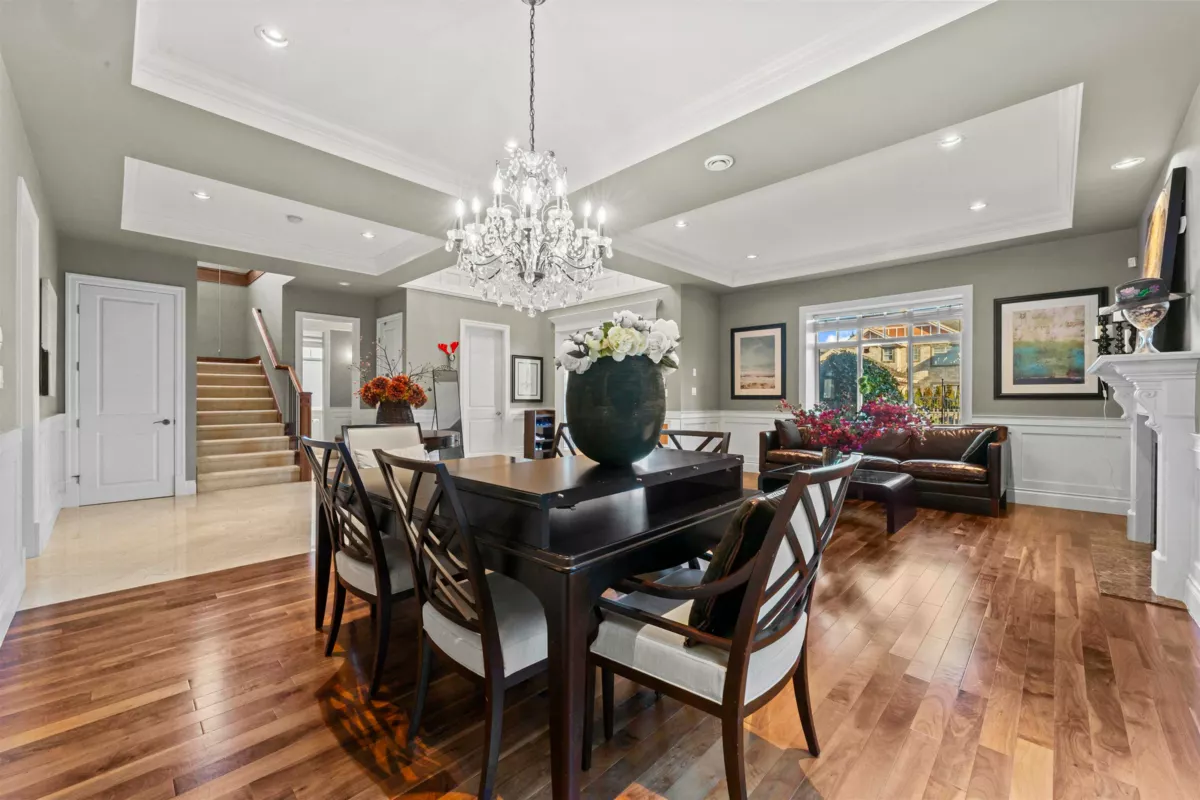 Kitchen Island Photo of 9131 Desmond Road, Richmond, BC