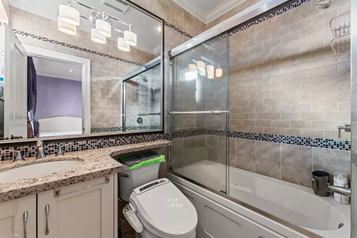 Mudroom Photo of 9131 Desmond Road, Richmond, BC