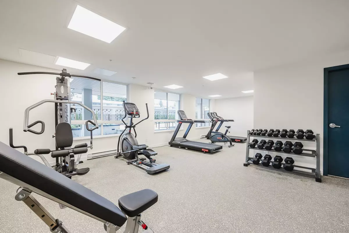 Hallway Photo of 513 32174 George Ferguson Way, Abbotsford, BC