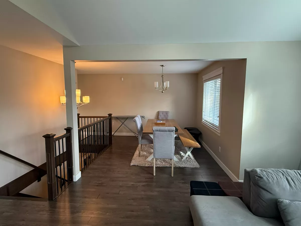 Dining Area Photo of 9043 155 Street, Surrey, BC