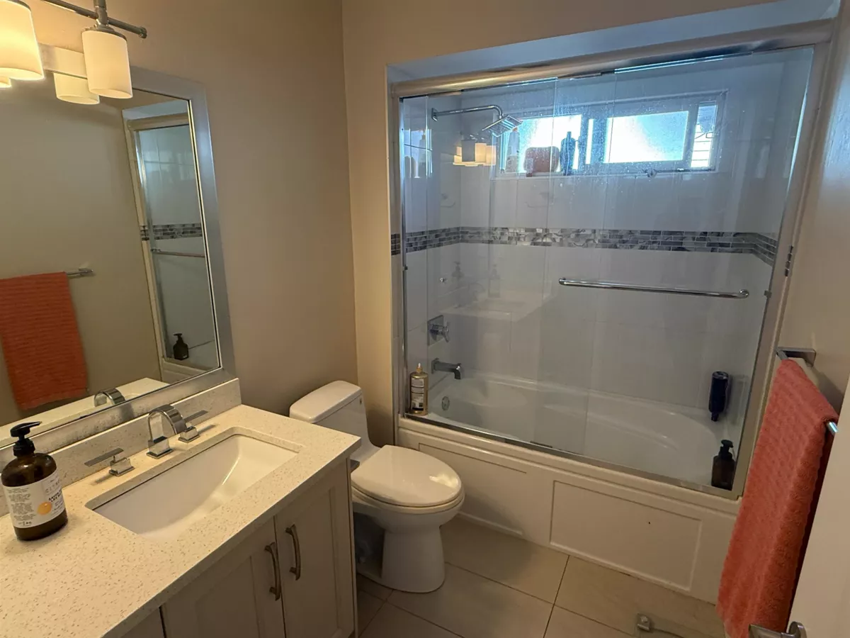 Primary Bathroom Photo of 9043 155 Street, Surrey, BC