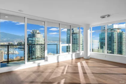 1602 620 Cardero Street, Vancouver, BC