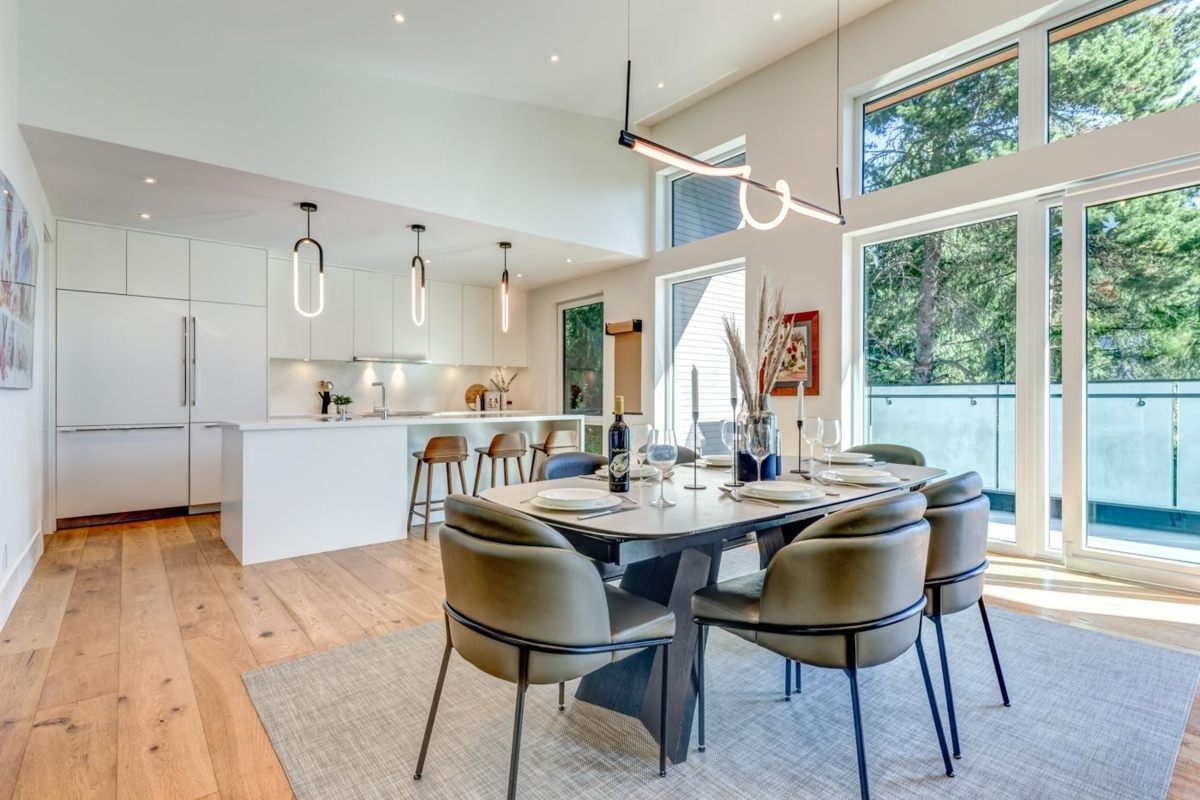 Kitchen Island Photo of 8224 Alpine Way, Whistler, BC