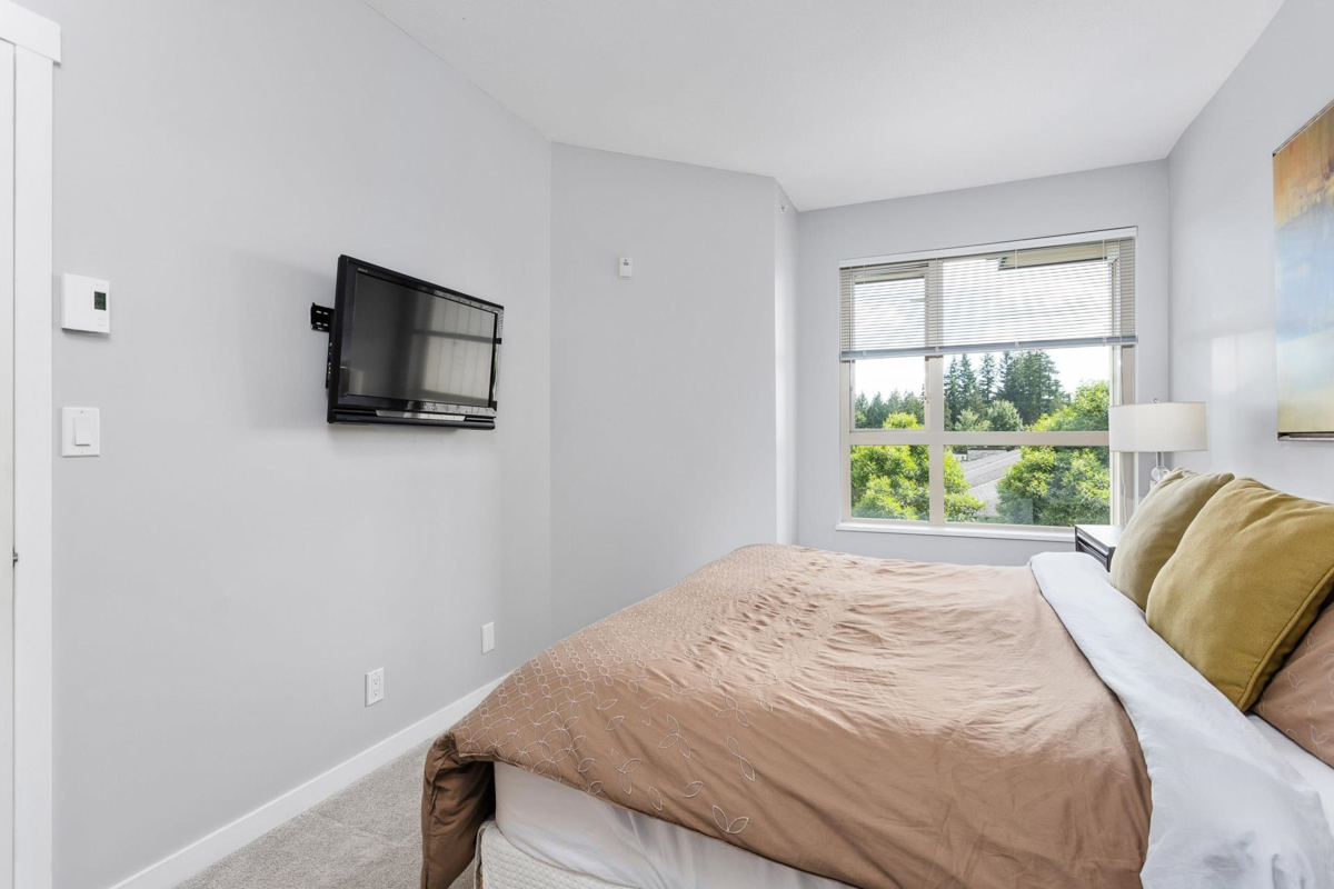 Basement Recreation Room Photo of 409 1153 Kensal Place, Coquitlam, BC