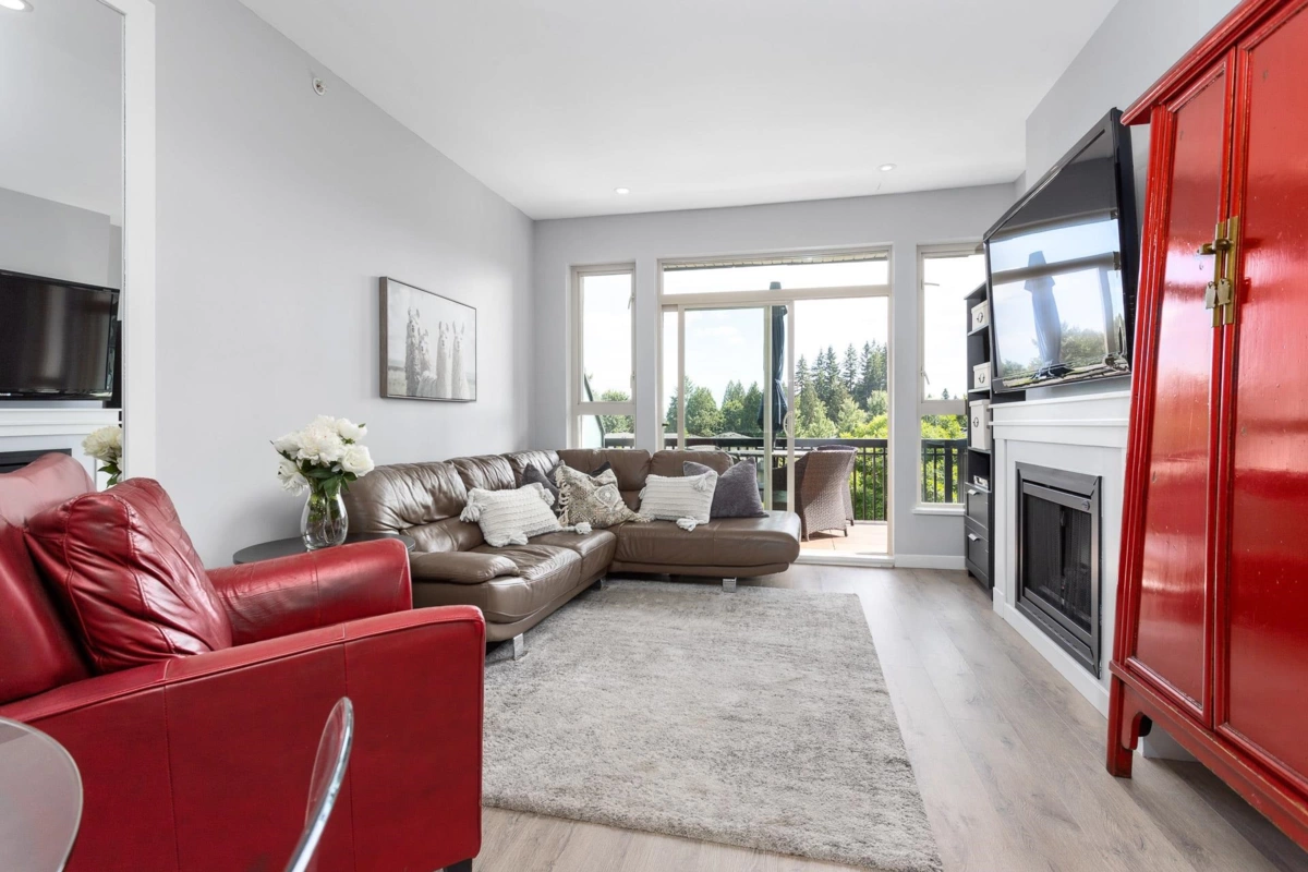 Primary Bathroom Photo of 409 1153 Kensal Place, Coquitlam, BC