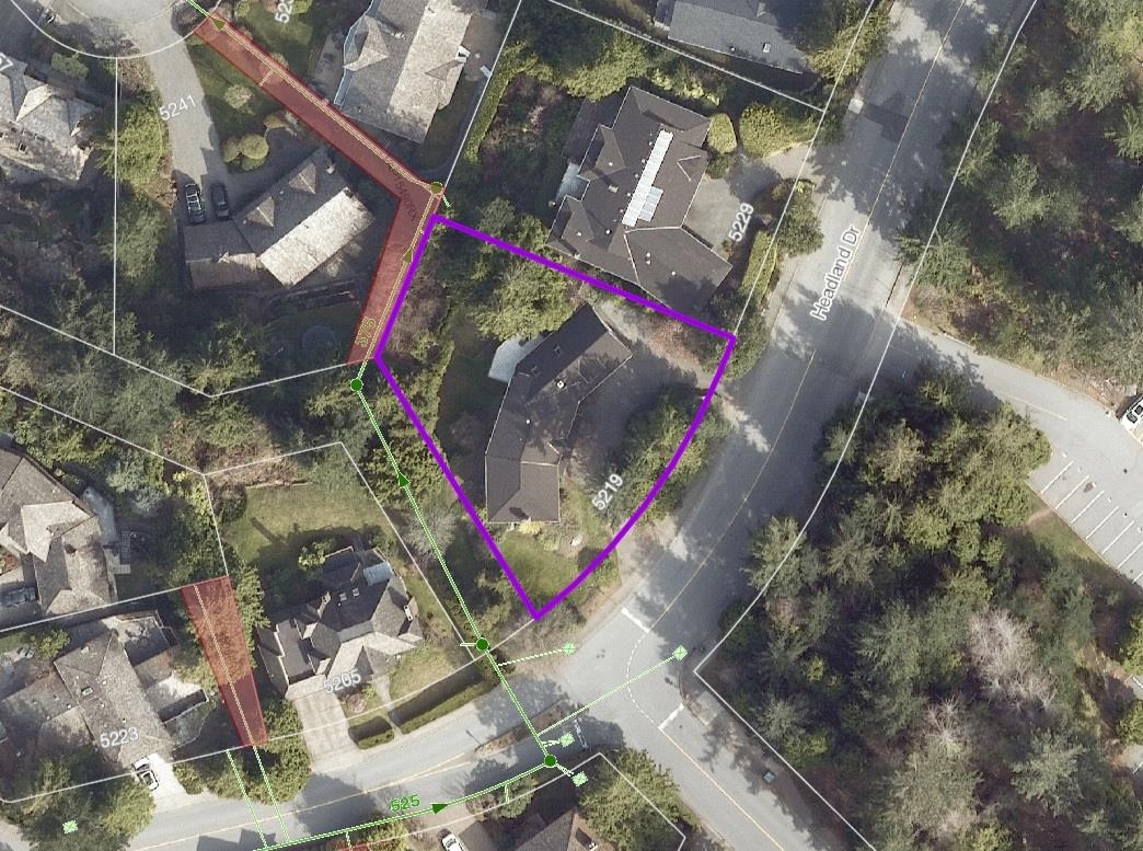 Mudroom Photo of 5219 Headland Drive, West Vancouver, BC