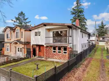 1181 E 24th Avenue, Vancouver, BC, Vancouver — Single Family Residence for sale
