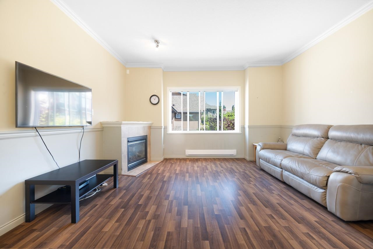 Family Room Photo of 3 9751 Ferndale Road, Richmond, BC