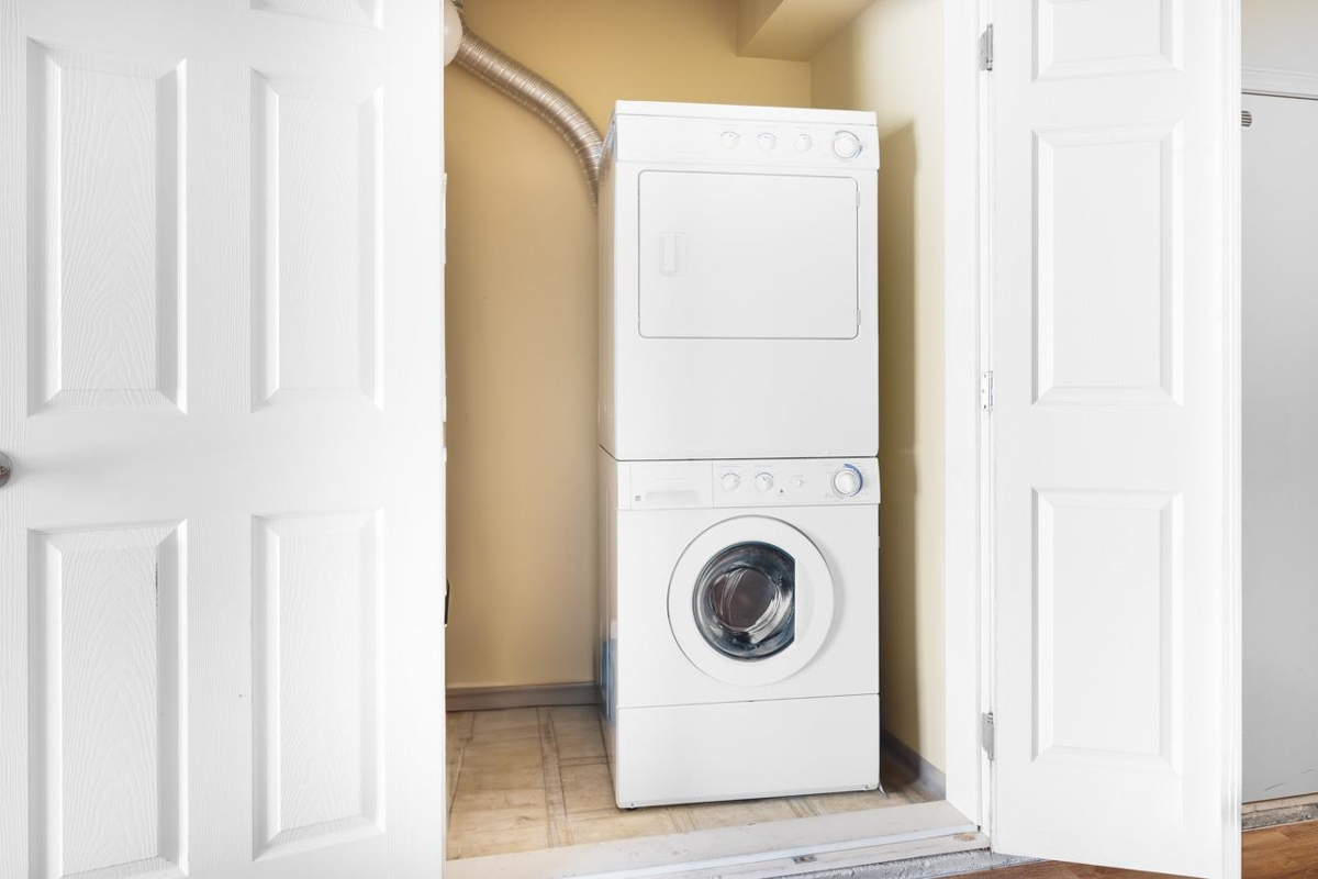 Guest Bathroom Photo of 3 9751 Ferndale Road, Richmond, BC