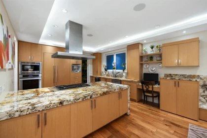 Office / Den Photo of 2449 Kings Avenue, West Vancouver, BC