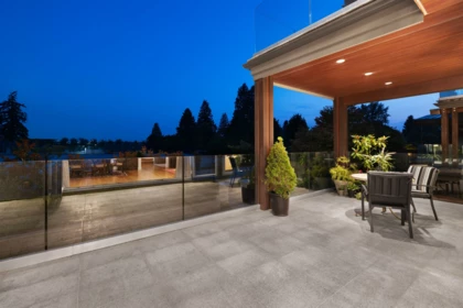 Staircase Photo of 2449 Kings Avenue, West Vancouver, BC