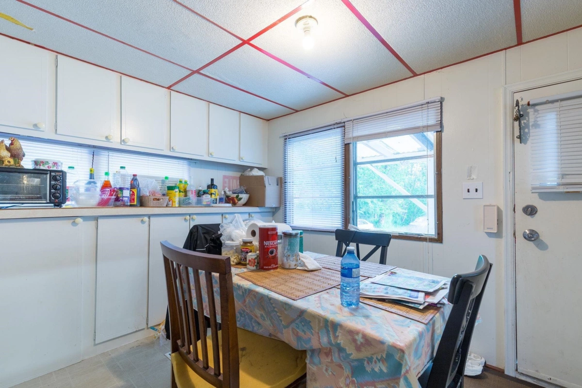 Dining Area Photo of 31 8266 King George Boulevard, Surrey, BC