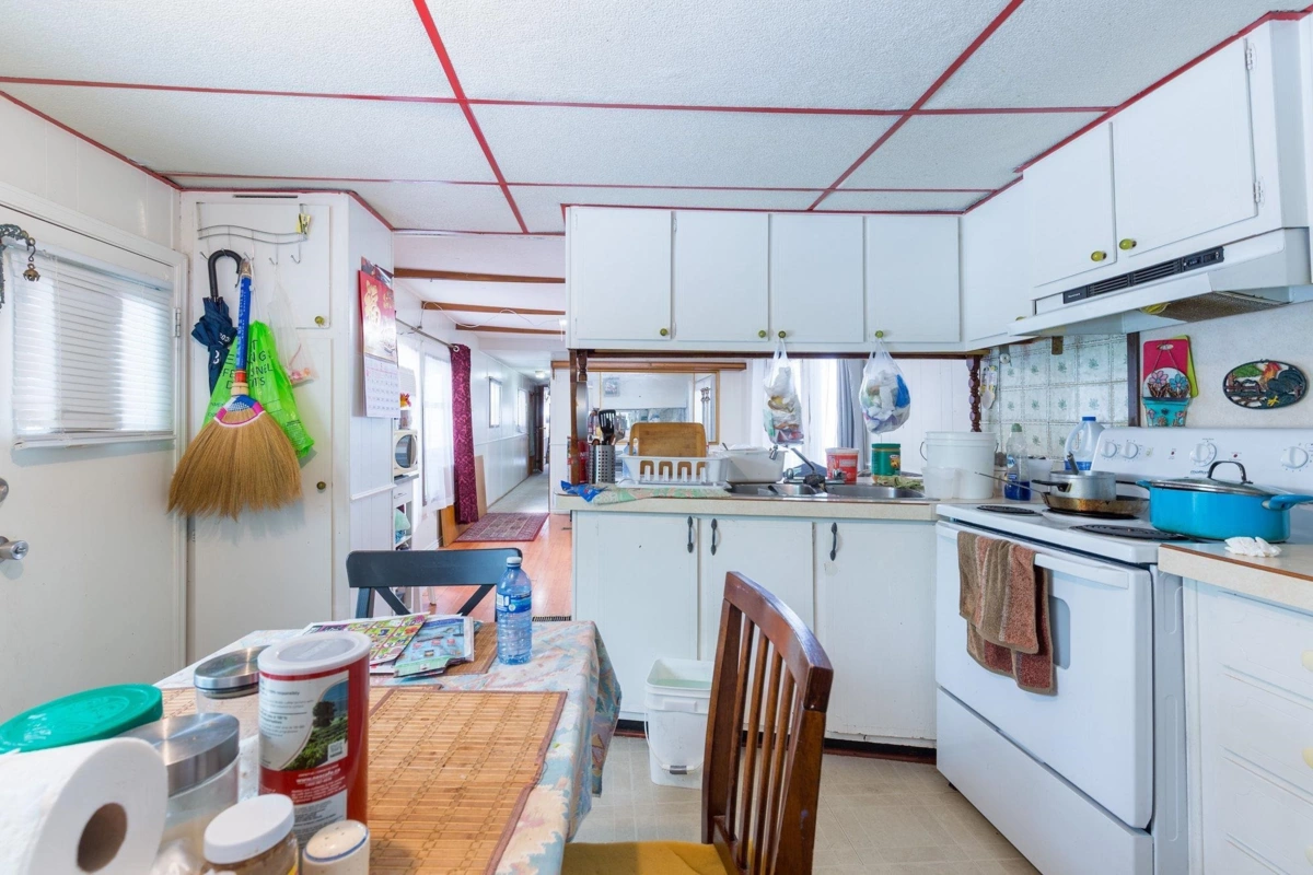 Pantry Photo of 31 8266 King George Boulevard, Surrey, BC