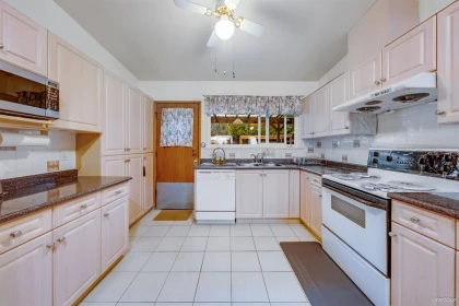 Kitchen Photo of 4646 Charlotte Court, Burnaby, BC
