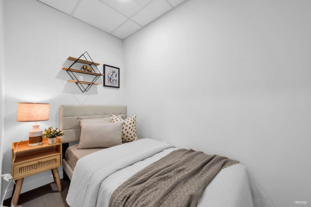 Bedroom 4 Photo of 805 8415 Granville Street, Vancouver, BC