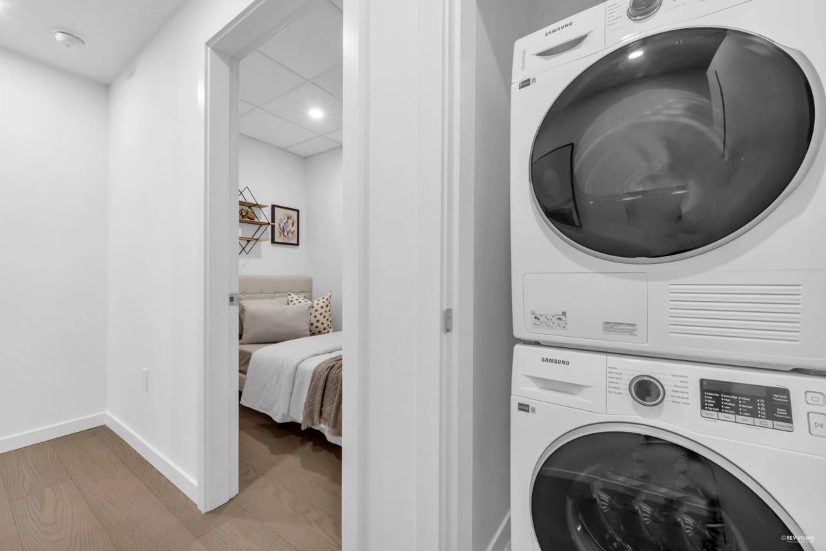 Guest Bathroom Photo of 805 8415 Granville Street, Vancouver, BC