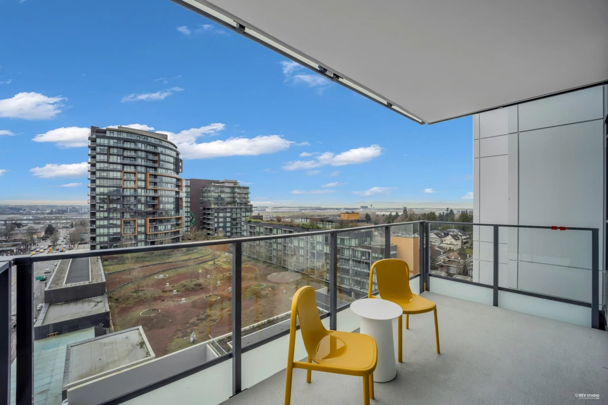 Powder Room Photo of 805 8415 Granville Street, Vancouver, BC