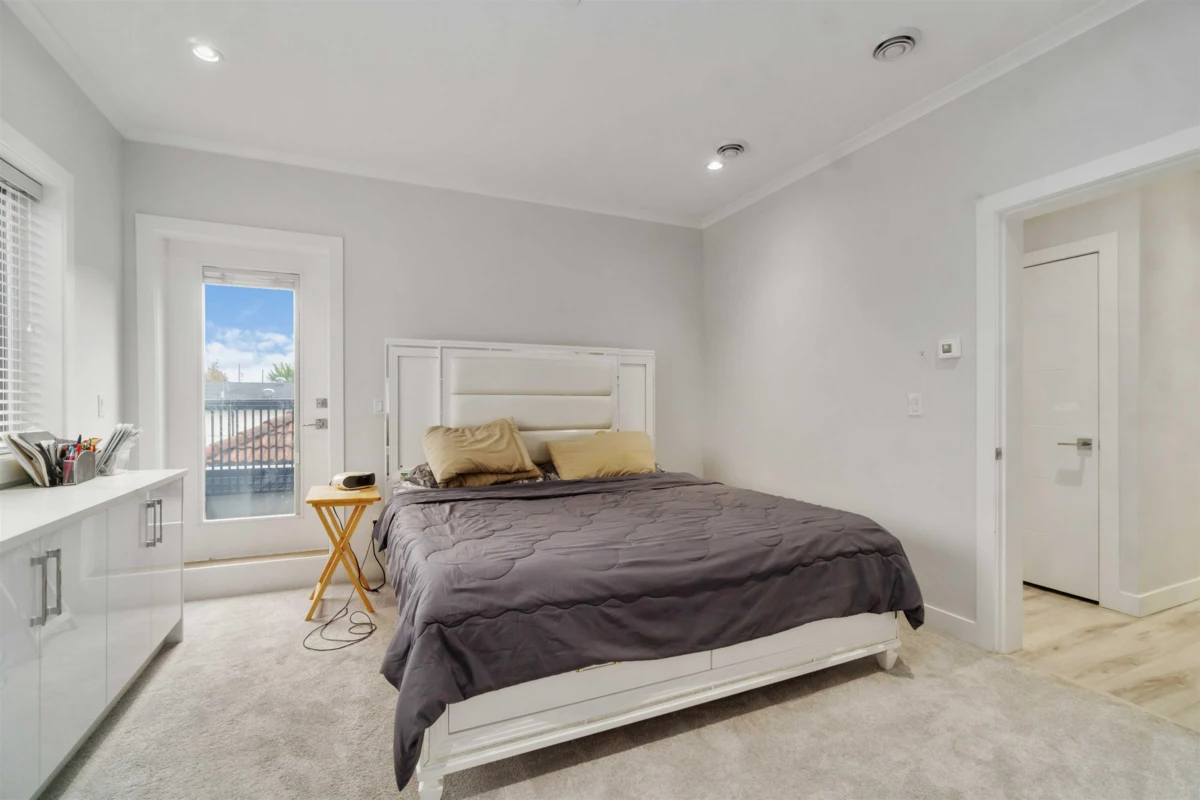 Breakfast Nook Photo of 2575 & 2577 Parker Street, Vancouver, BC