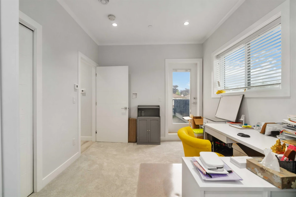 Dining Area Photo of 2575 & 2577 Parker Street, Vancouver, BC