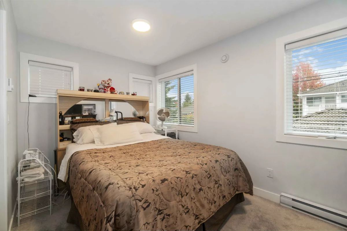 Walk-In Closet Photo of 2575 & 2577 Parker Street, Vancouver, BC