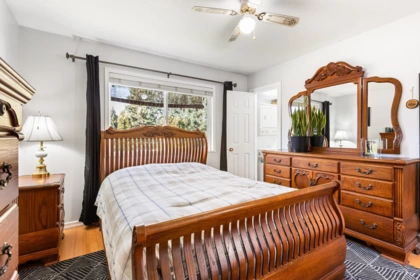 Bedroom 4 Photo of 4875 200 Street, Langley, BC